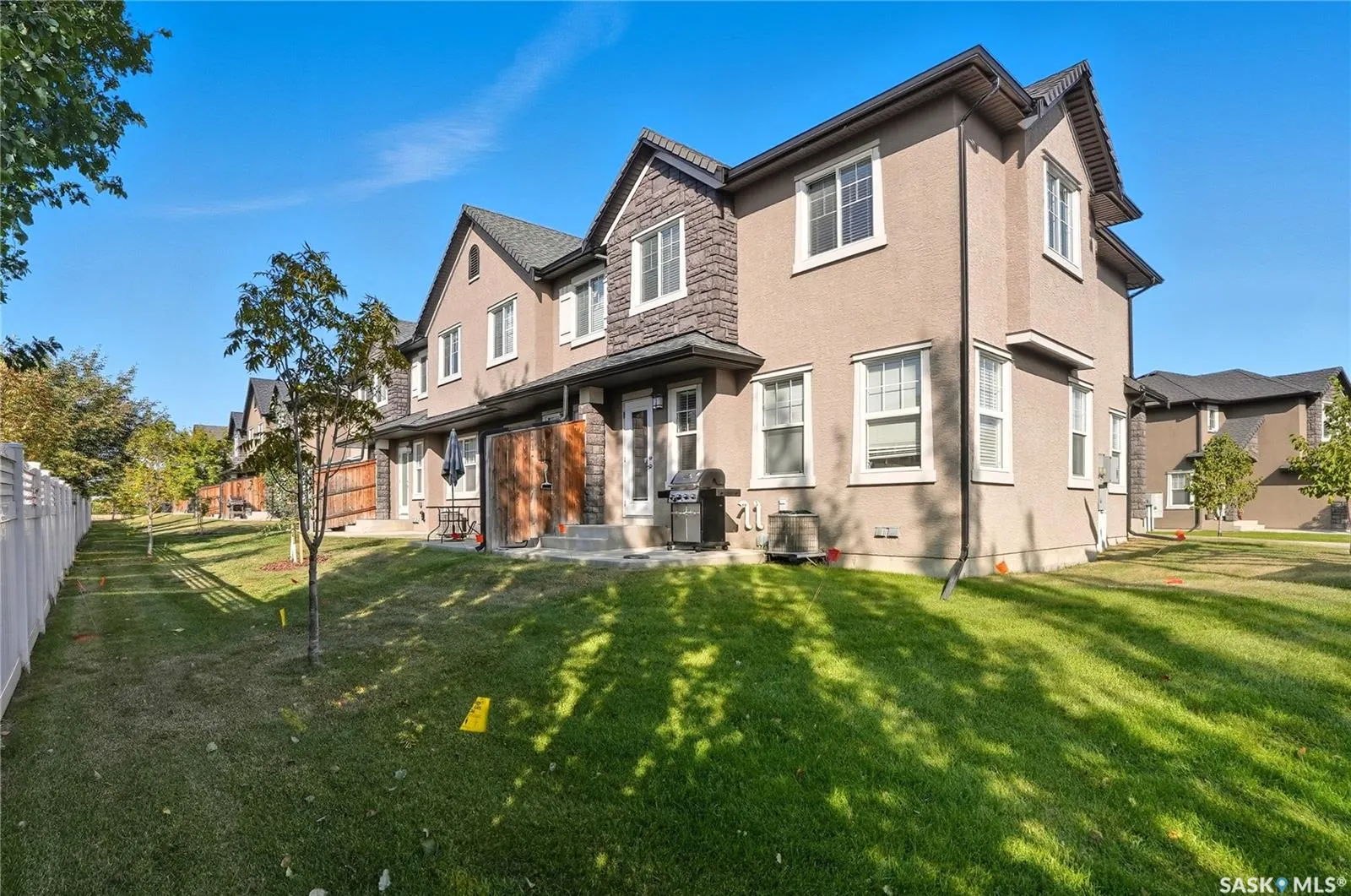 1555 Paton CRESCENT, #301