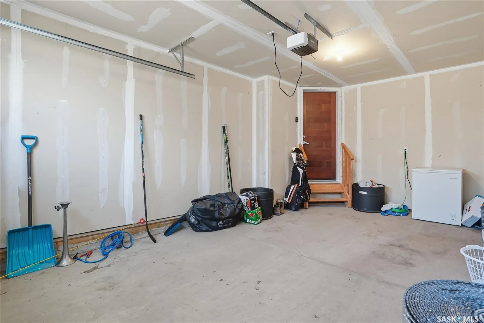 1555 Paton CRESCENT, #301