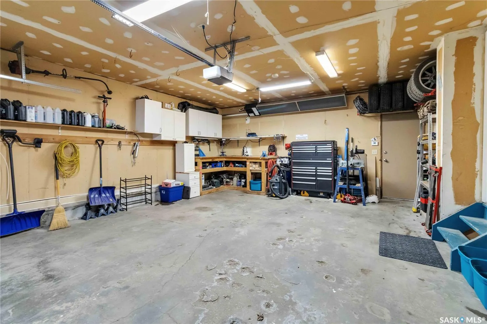 542 Adilman DRIVE