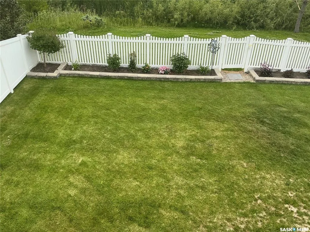 737 Gowan ROAD