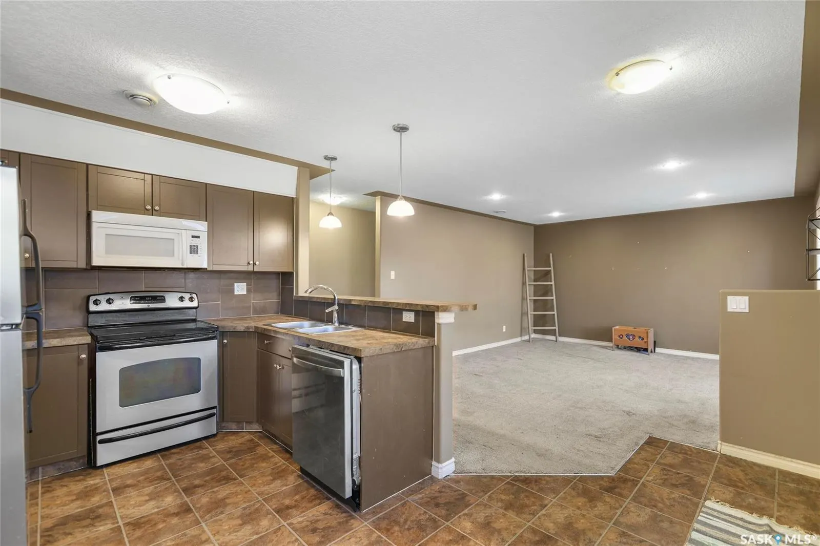 130 Scrivener CRESCENT