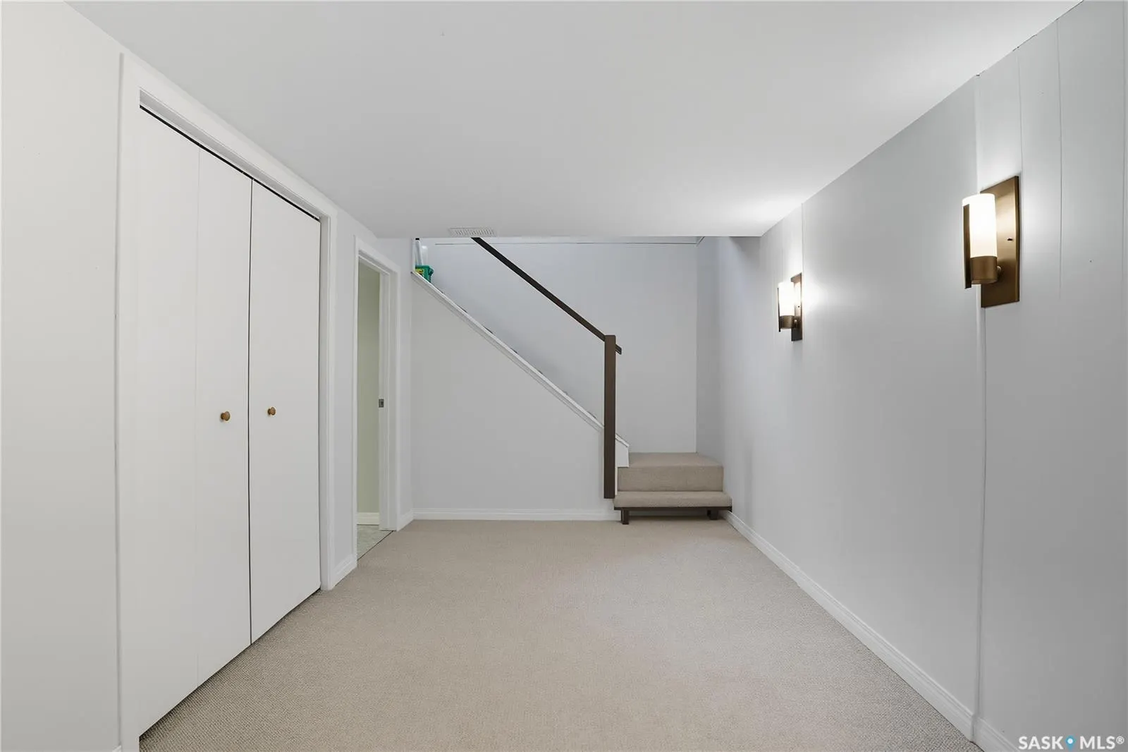 5 Ling STREET