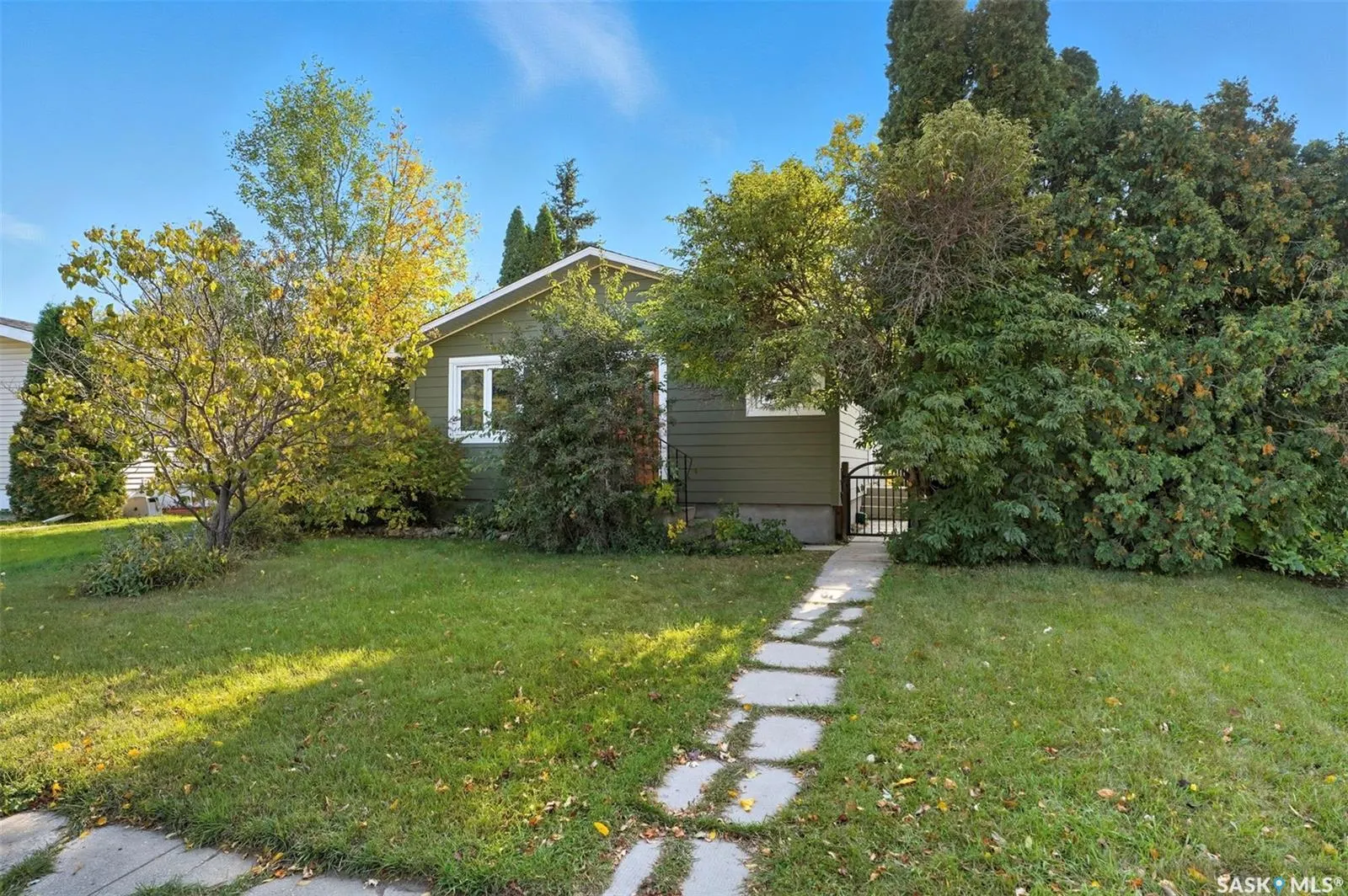 97 Arnason CRESCENT