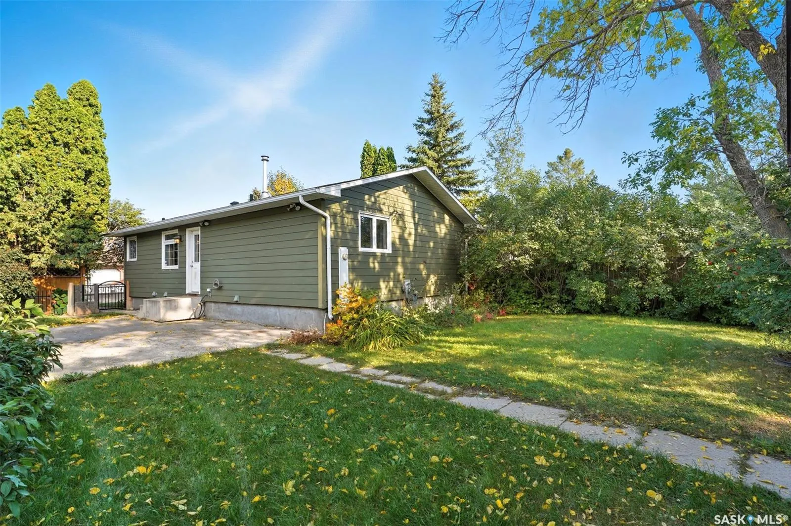 97 Arnason CRESCENT