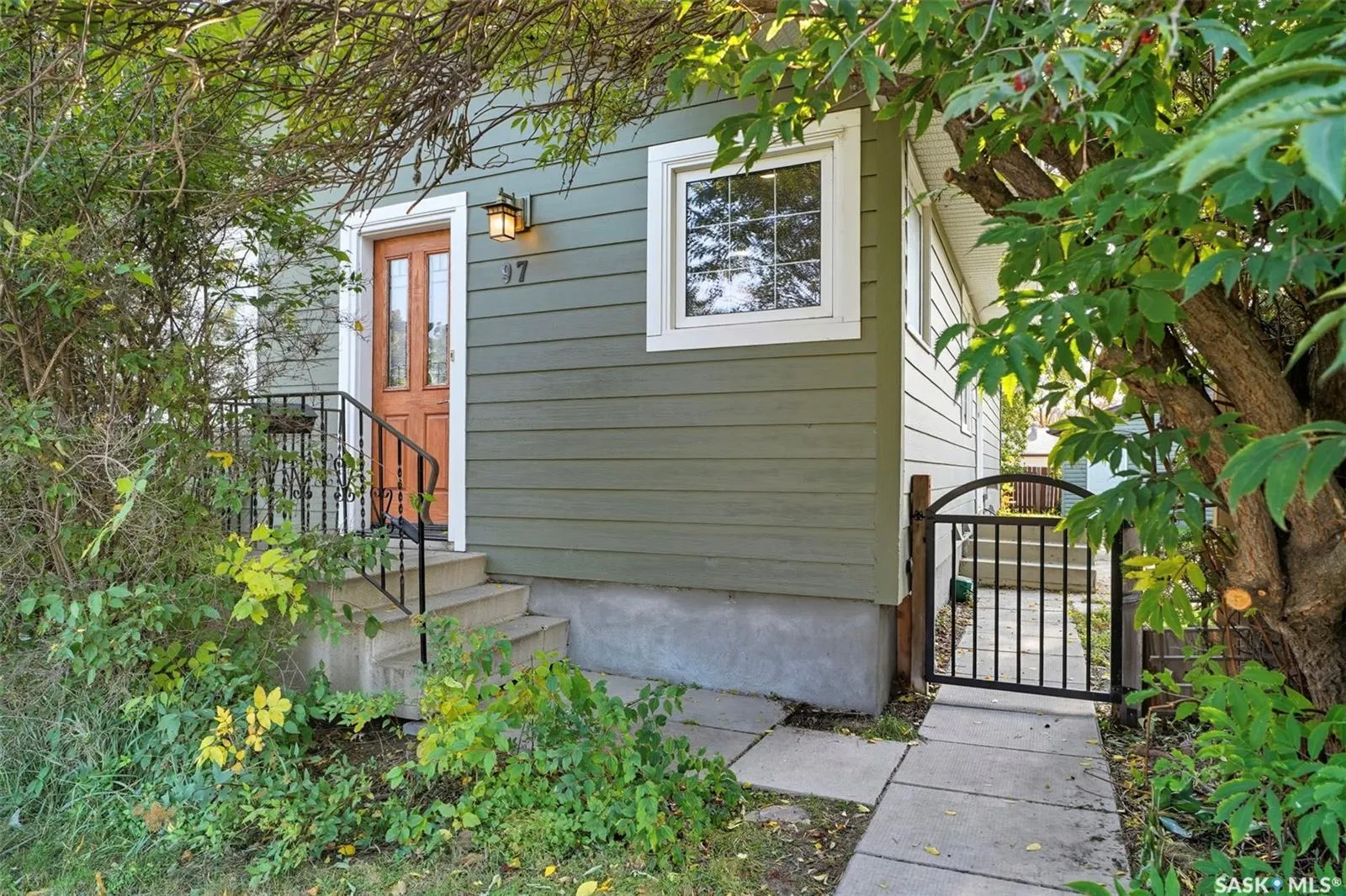 97 Arnason CRESCENT