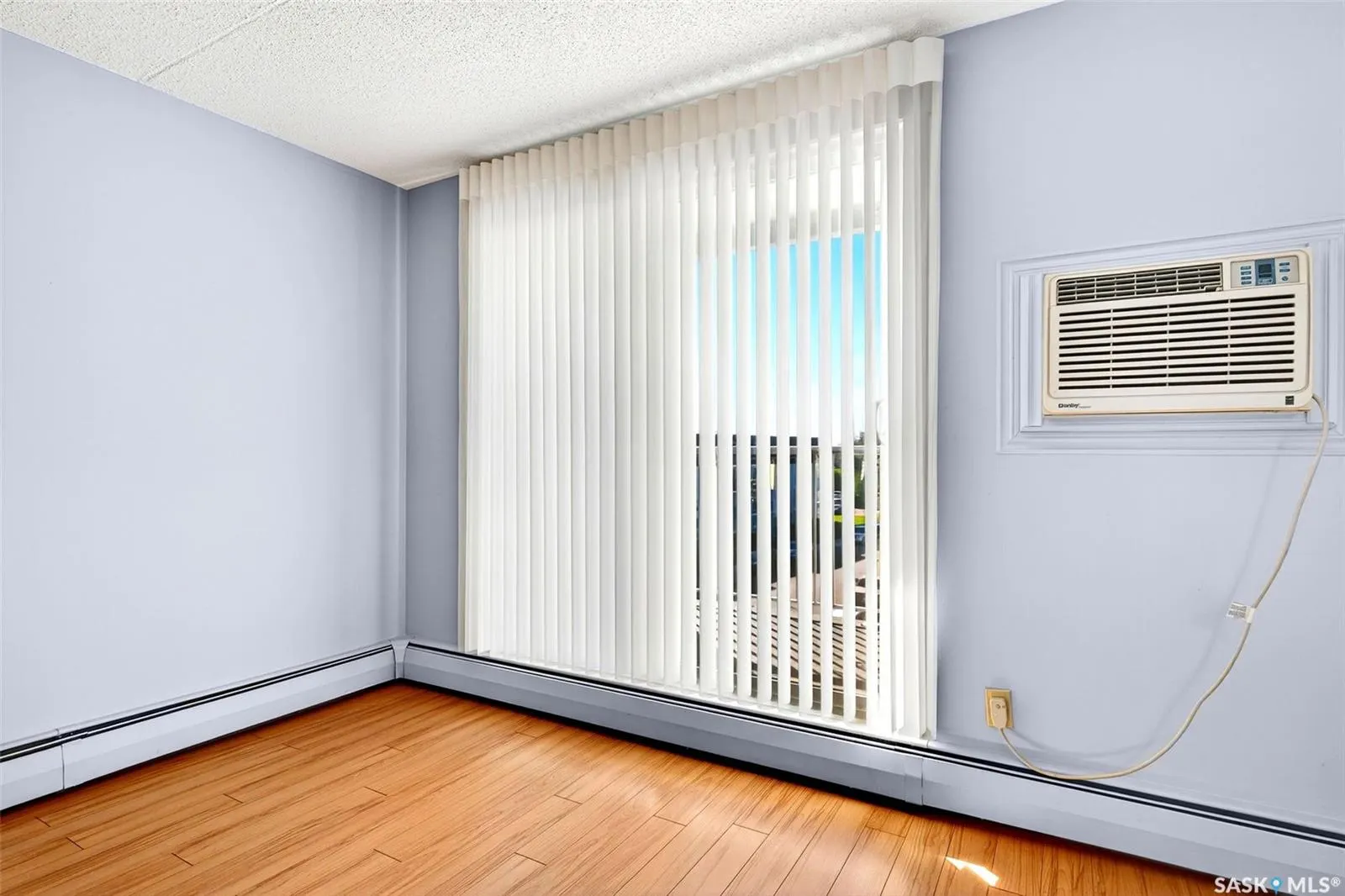 20 Kleisinger CRESCENT, #402