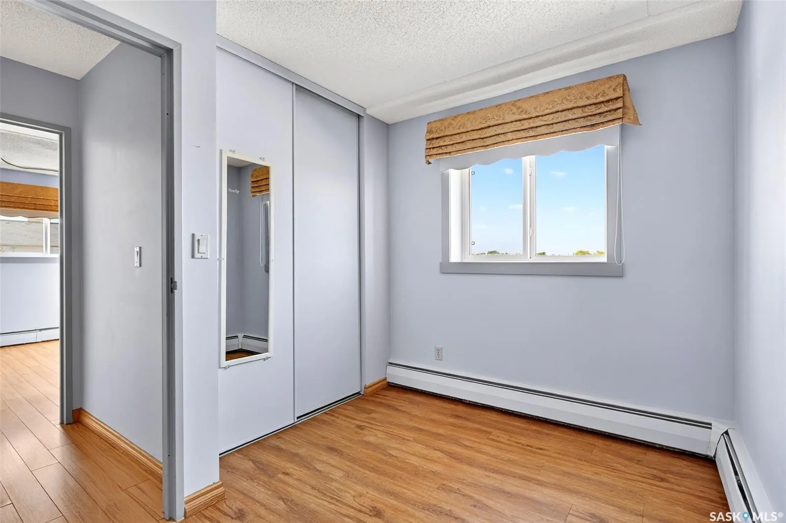 20 Kleisinger CRESCENT, #402