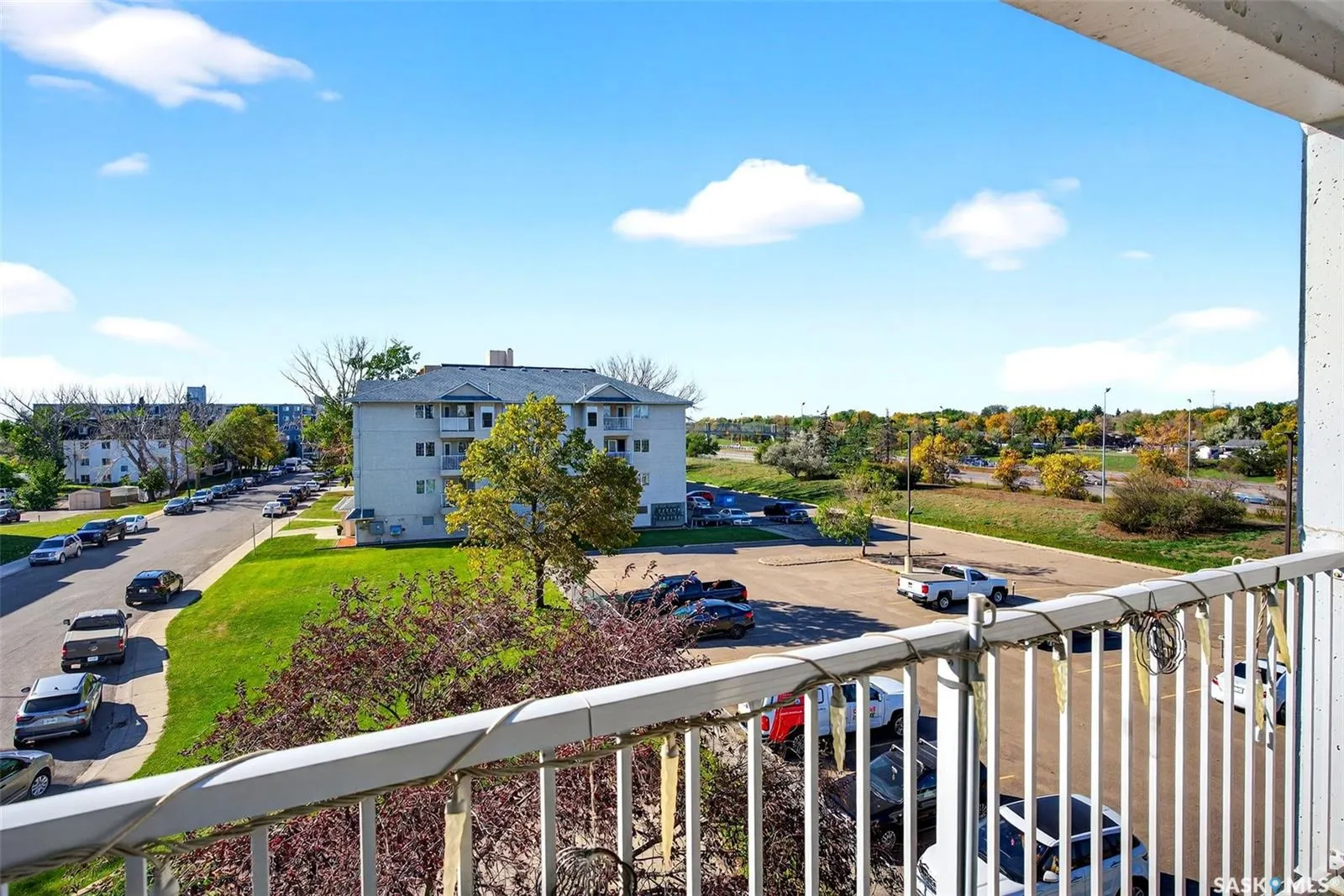20 Kleisinger CRESCENT, #402