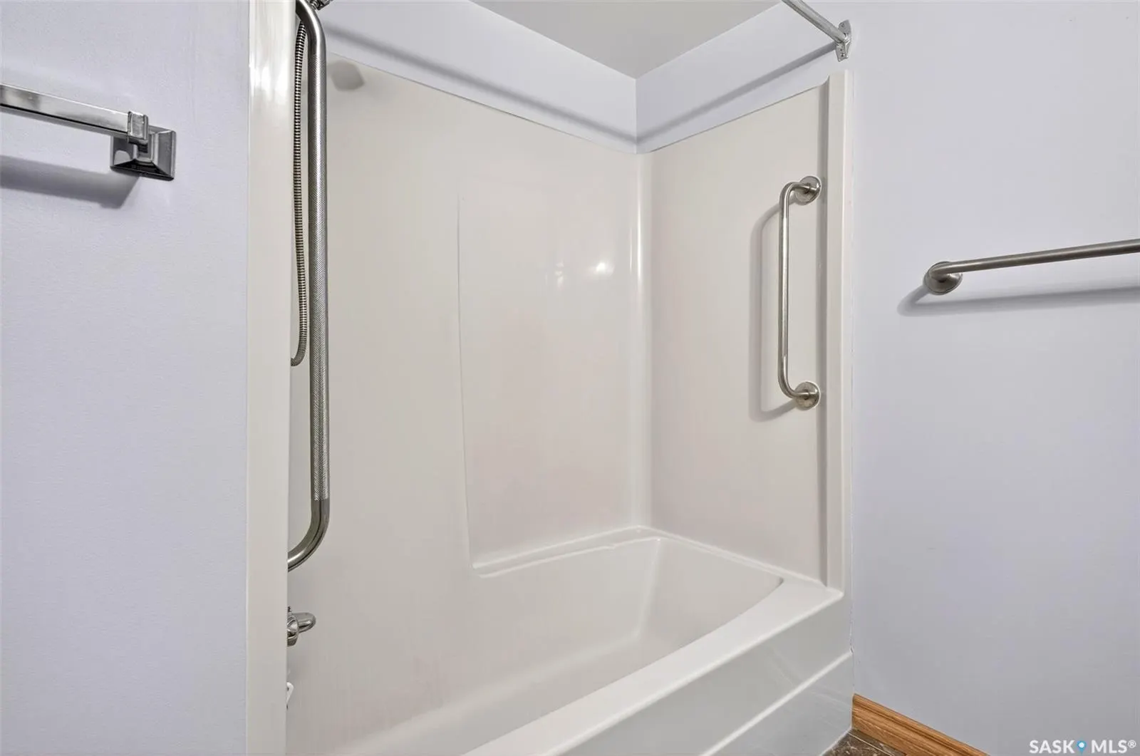 20 Kleisinger CRESCENT, #402