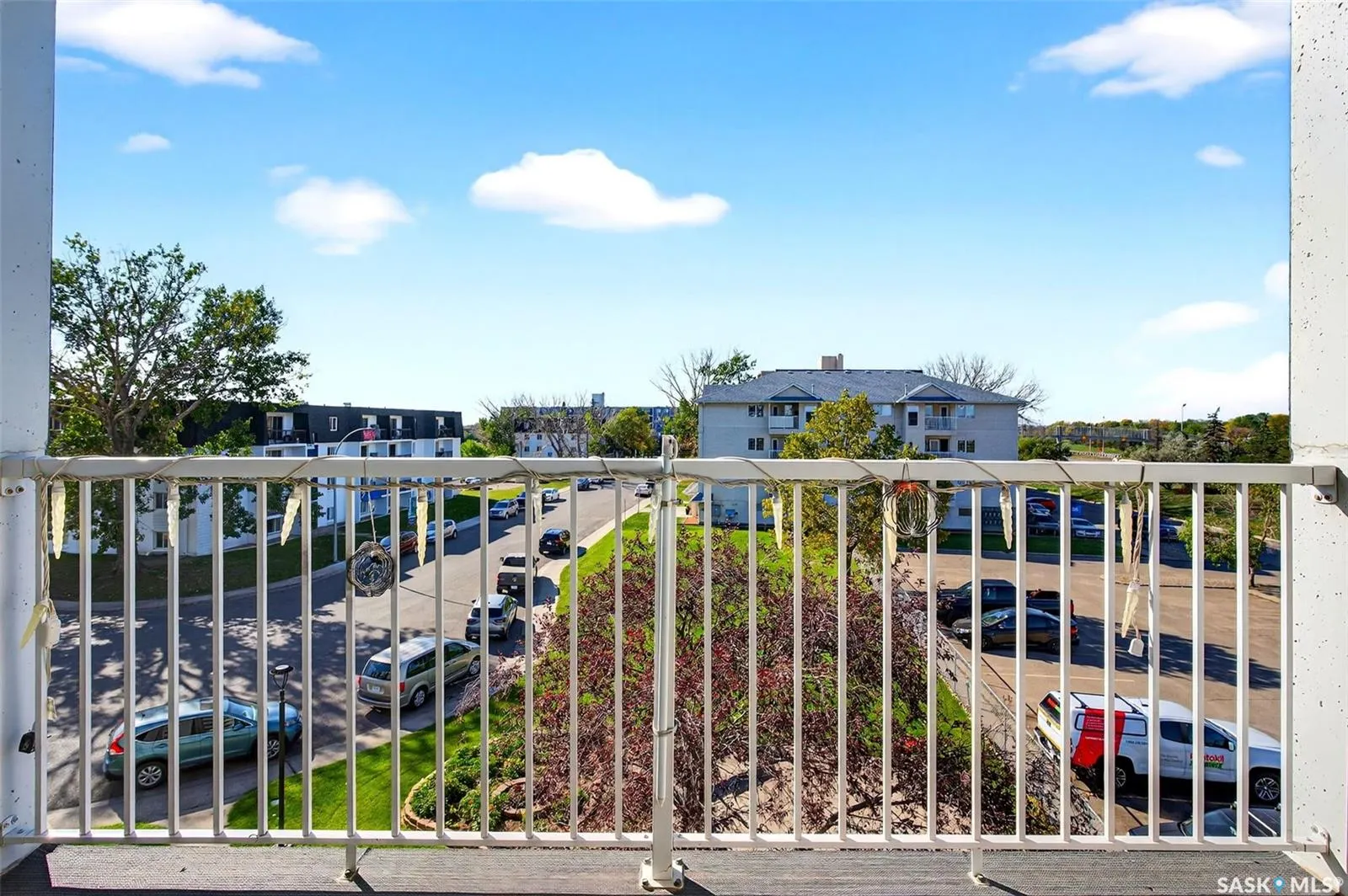 20 Kleisinger CRESCENT, #402