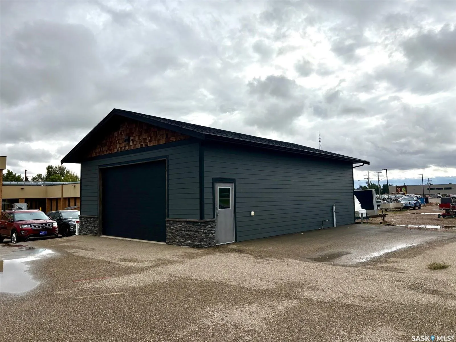 210 Service ROAD