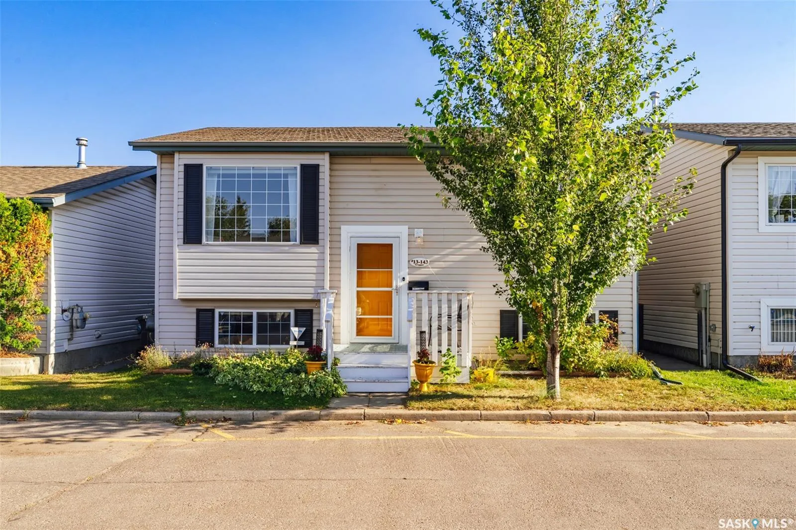 143 Gropper CRESCENT, #13