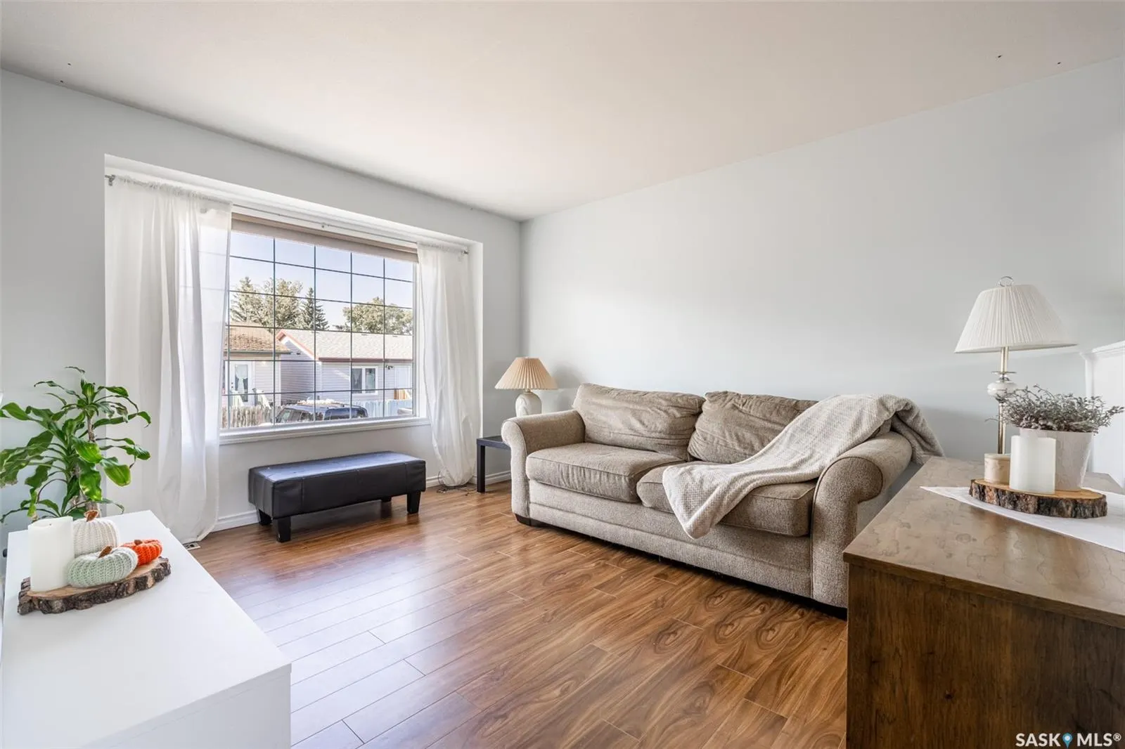 143 Gropper CRESCENT, #13