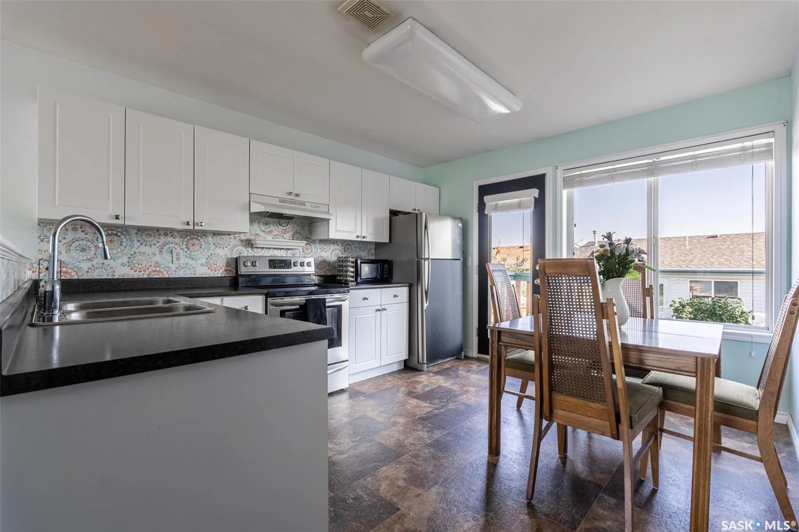 143 Gropper CRESCENT, #13
