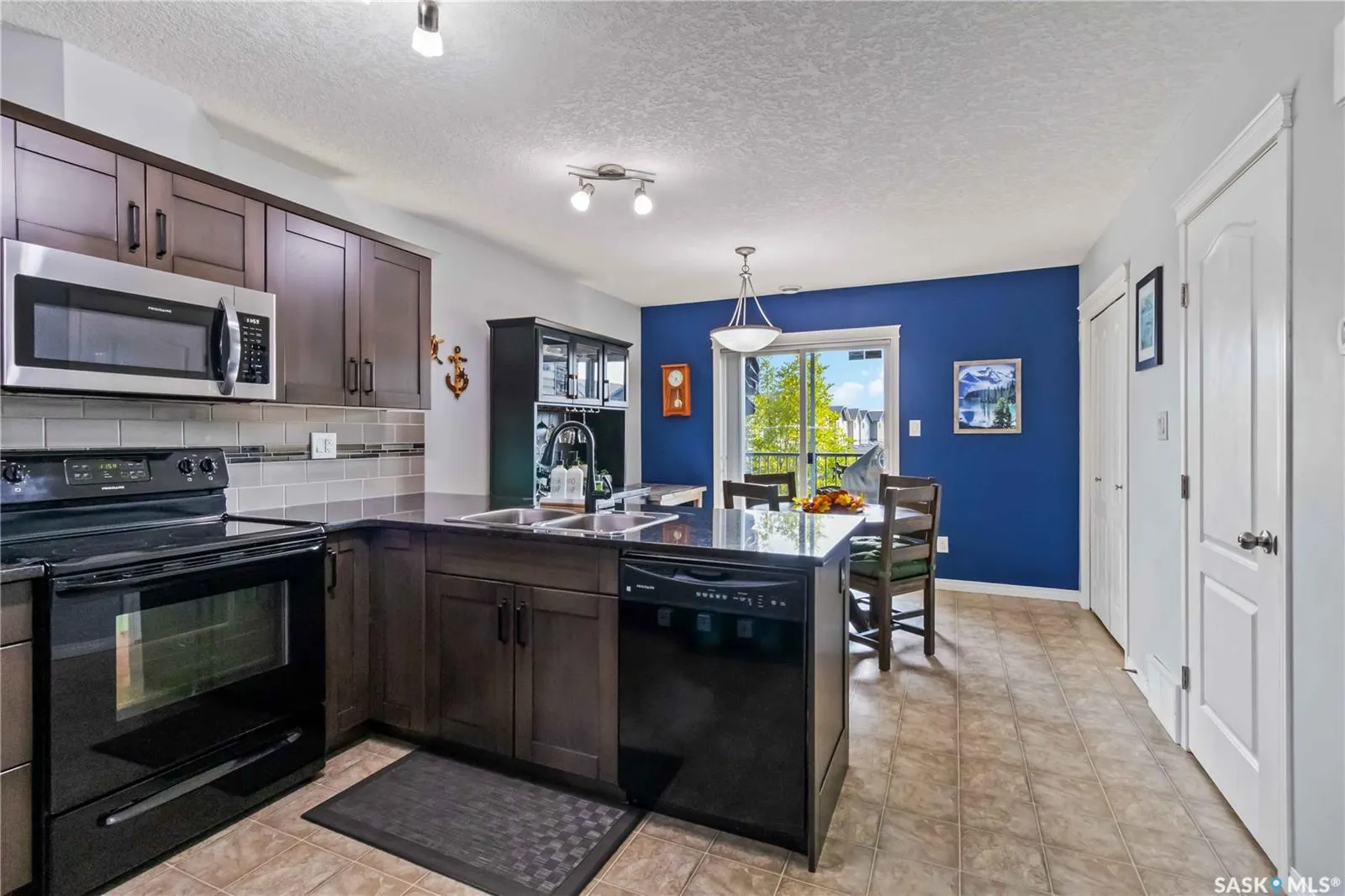 103 Klassen CRESCENT, #108