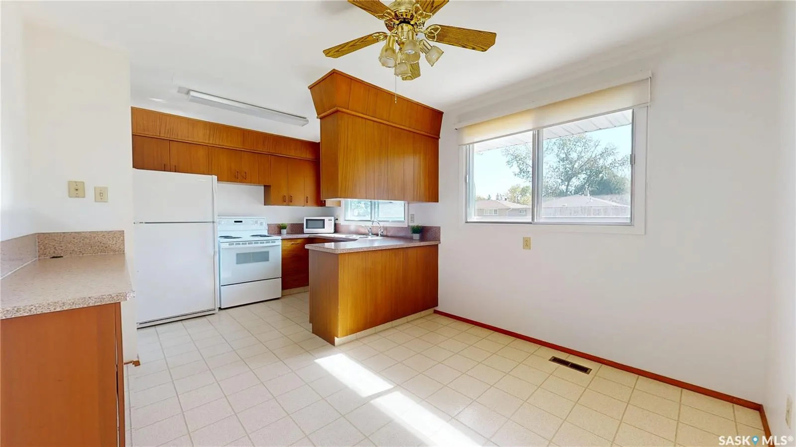 90 HAMMOND ROAD