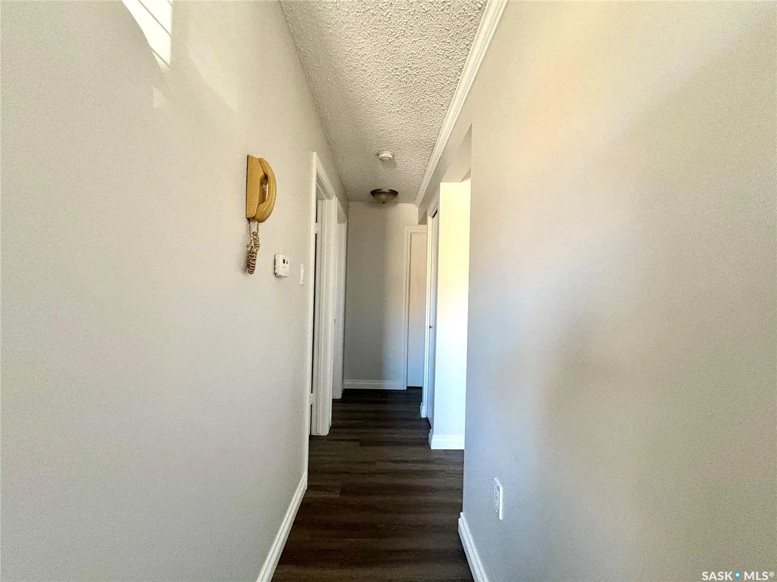240 Home STREET W