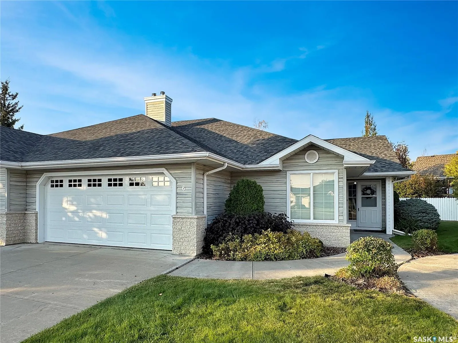 6 Wren COURT