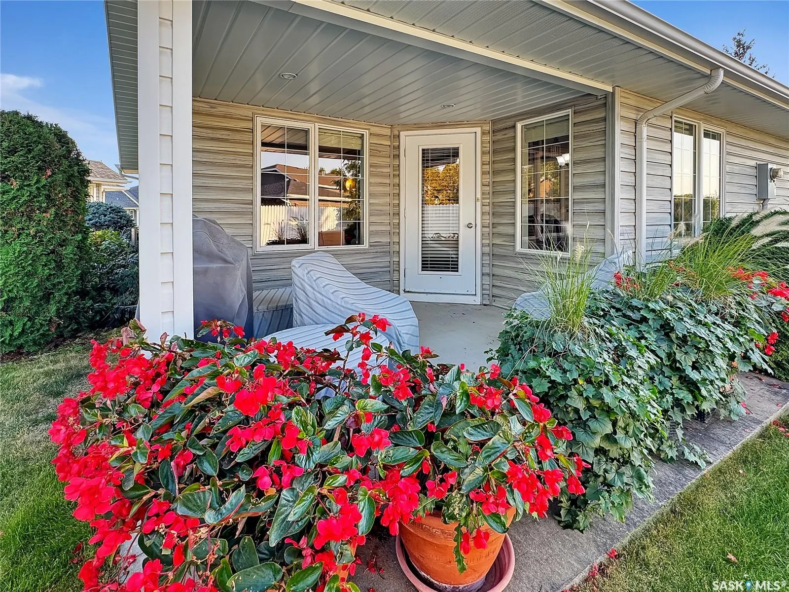 6 Wren COURT