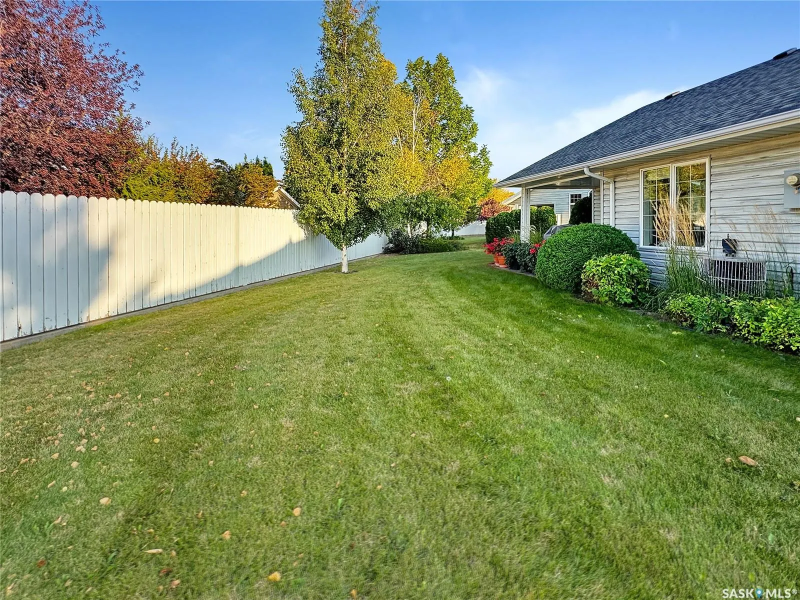 6 Wren COURT