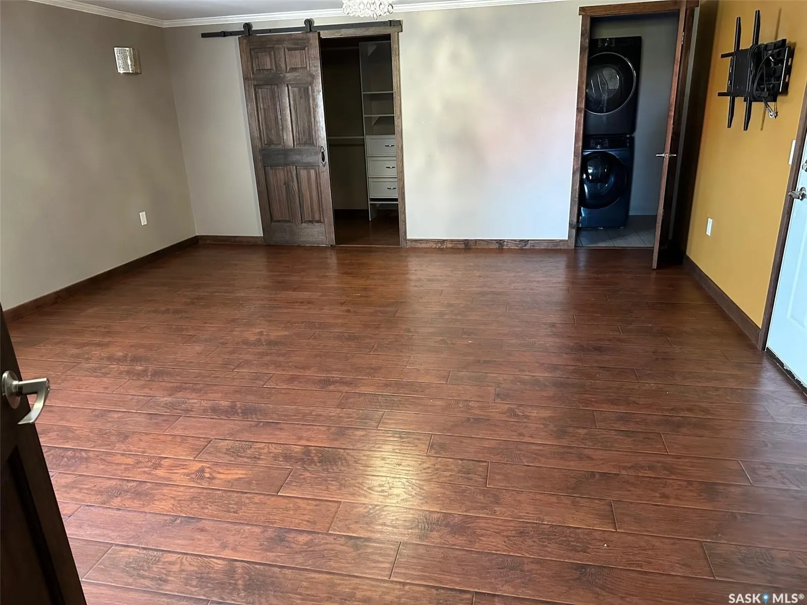 109 Industrial DRIVE, #5