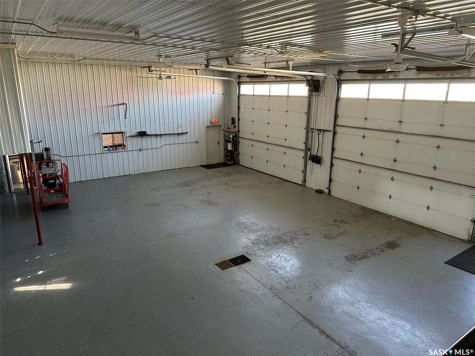 109 Industrial DRIVE, #5