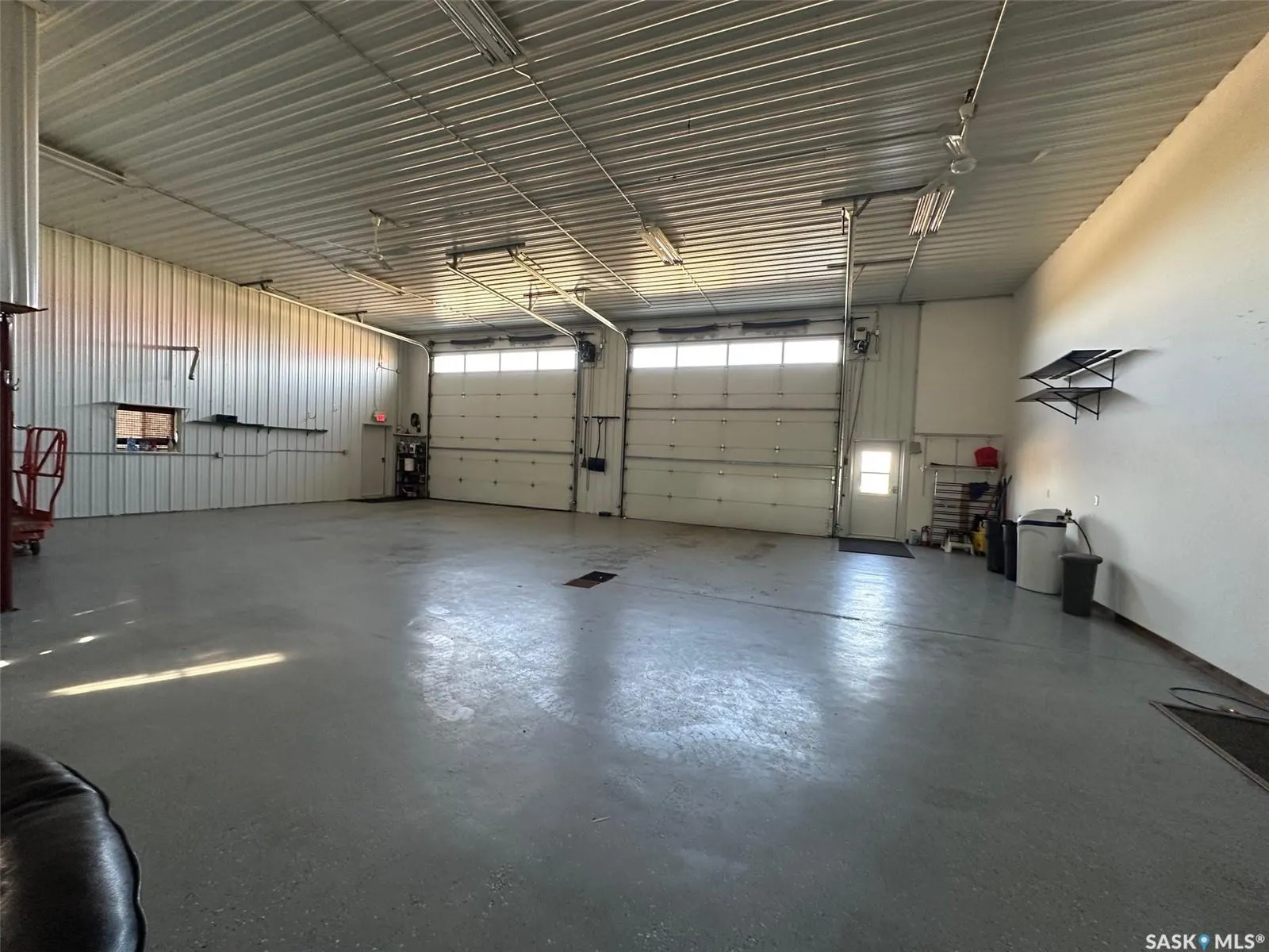 109 Industrial DRIVE, #5