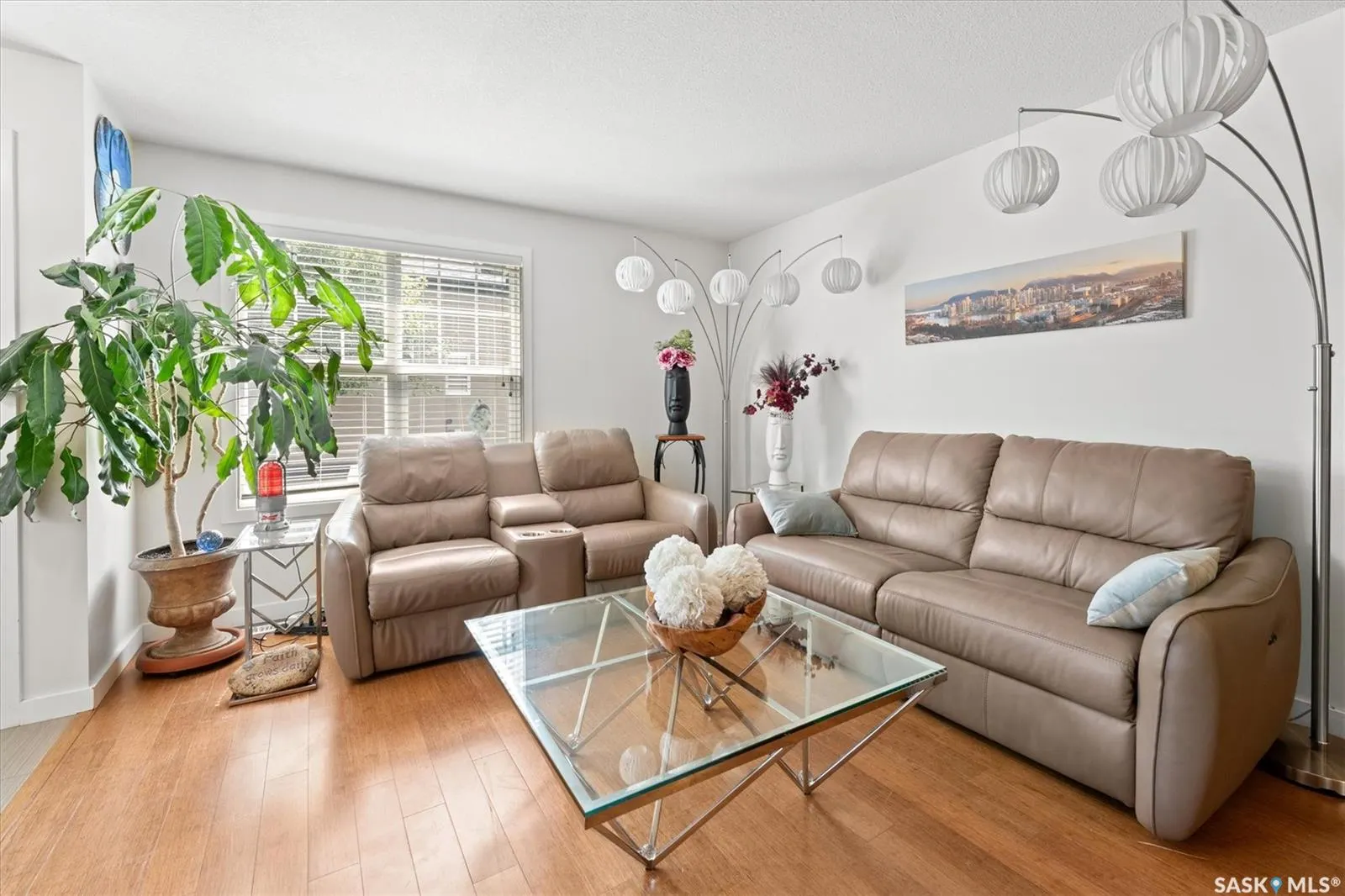 1015 Patrick CRESCENT, #203