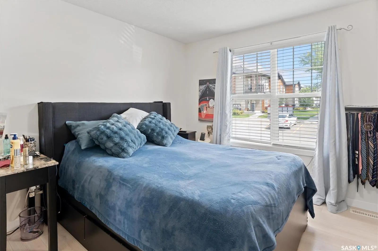1015 Patrick CRESCENT, #203