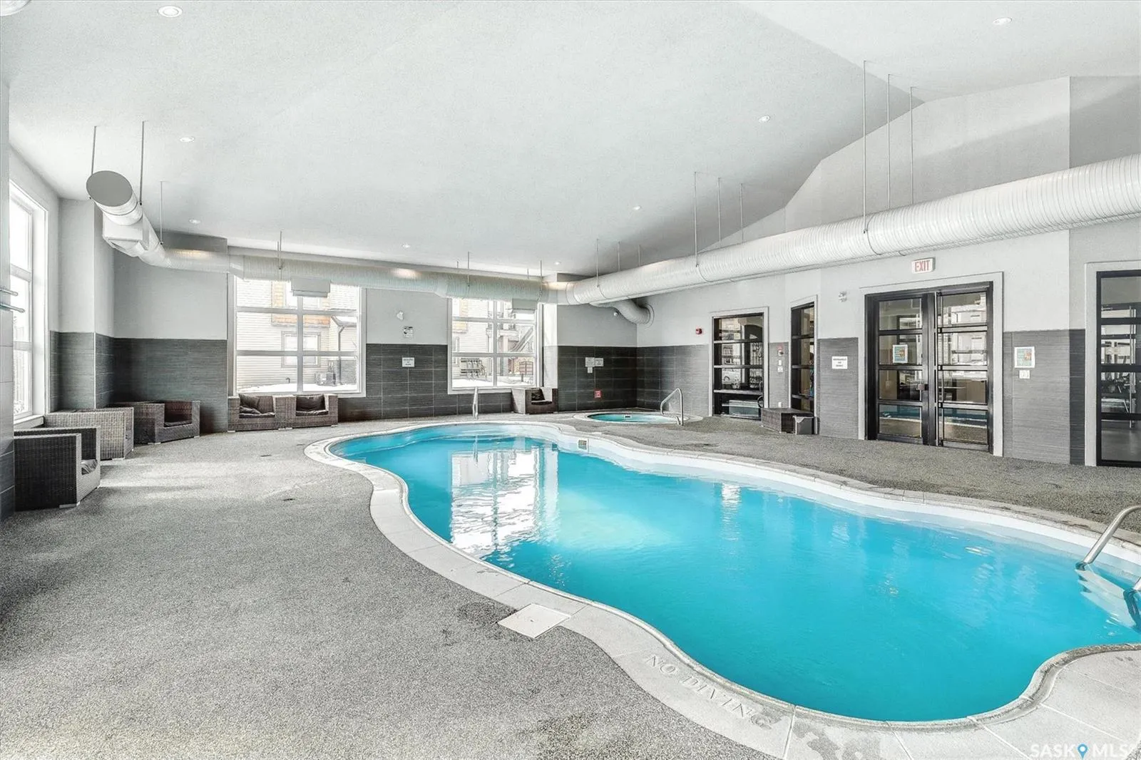 1015 Patrick CRESCENT, #203