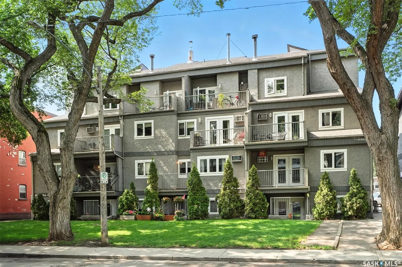 431 4th AVENUE N, #103