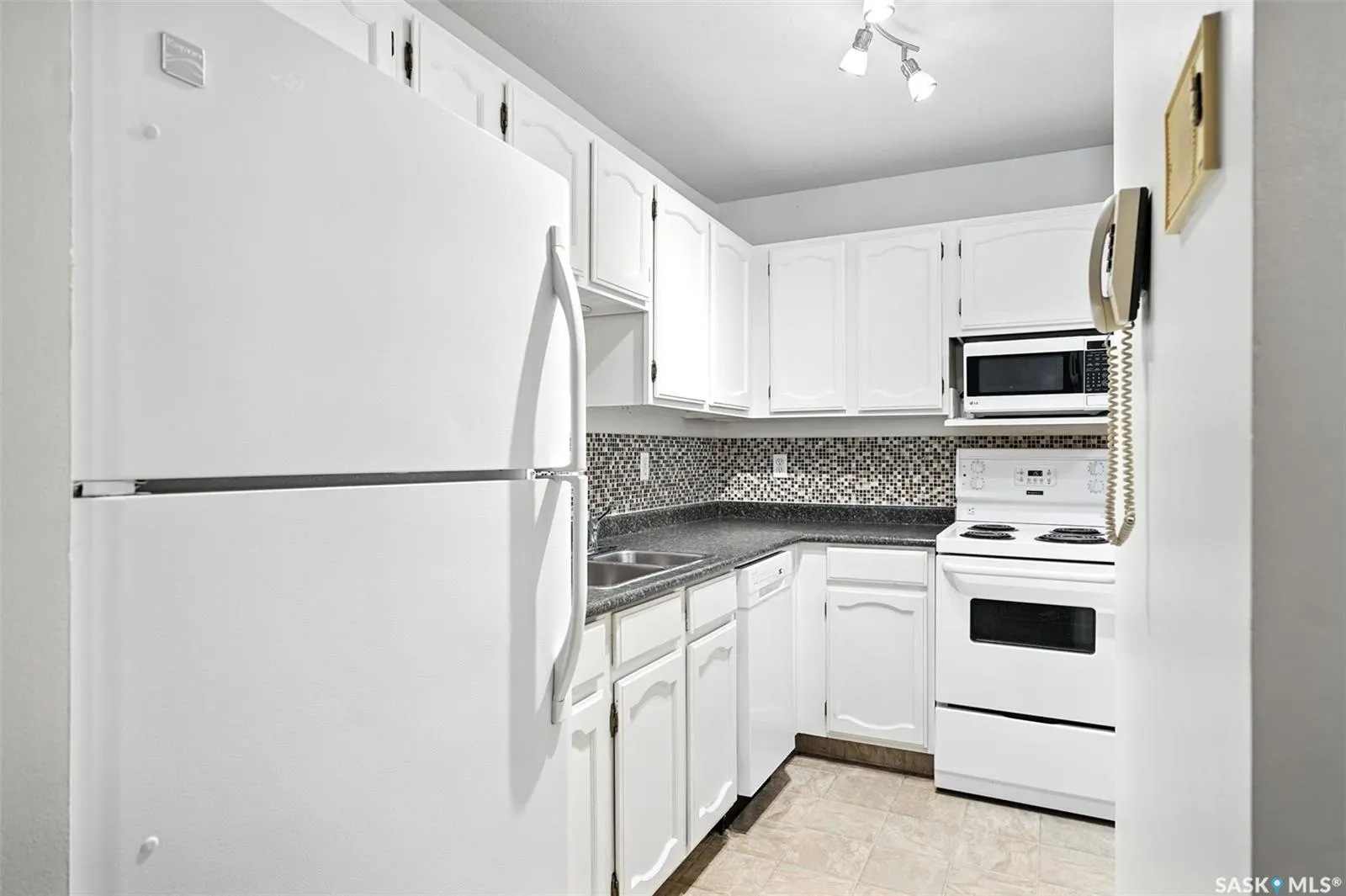 431 4th AVENUE N, #103
