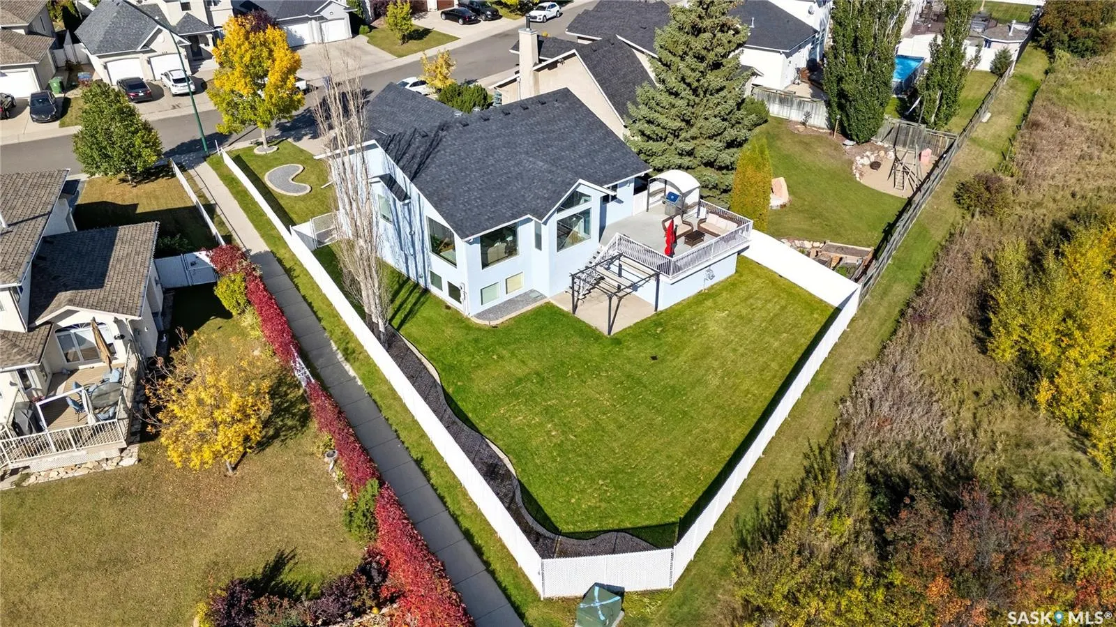 422 Le May CRESCENT