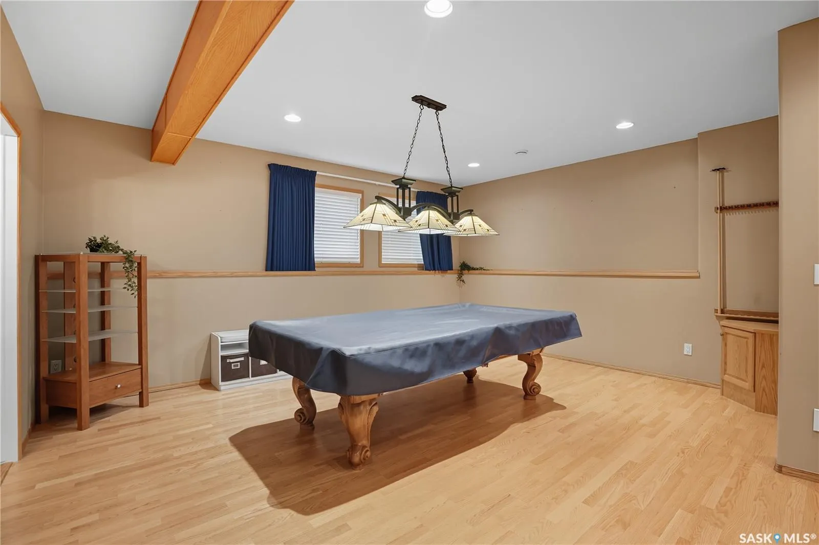422 Le May CRESCENT