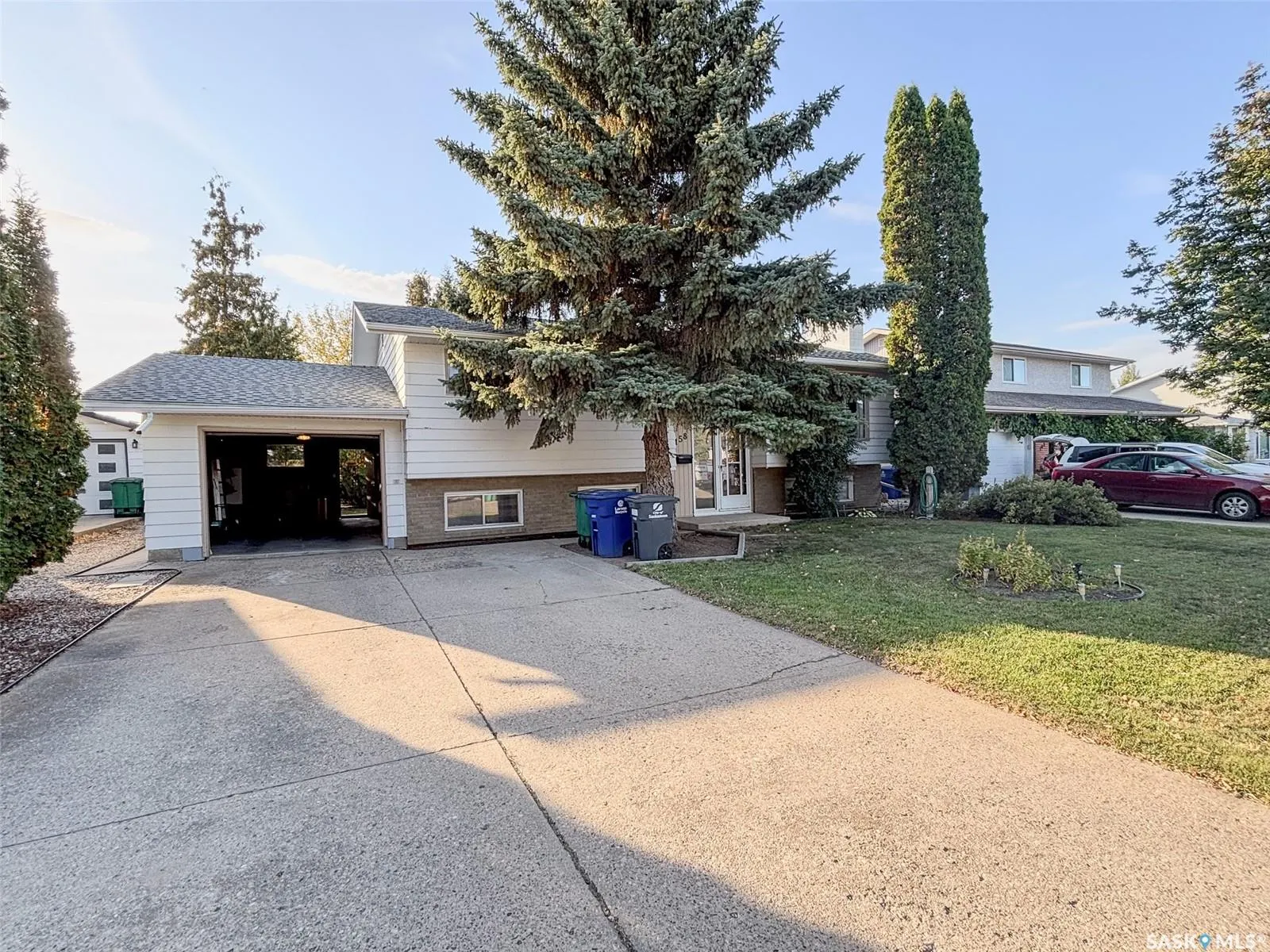 158 Mount Allison CRESCENT