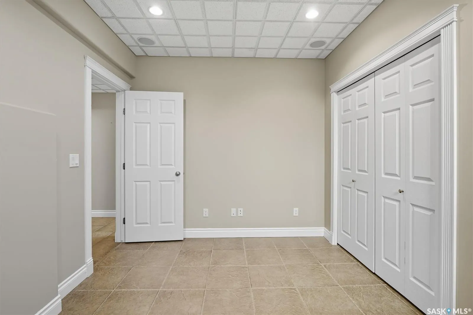 307 Beechmont LANE