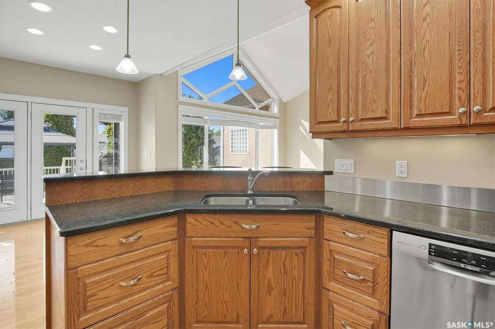 307 Beechmont LANE