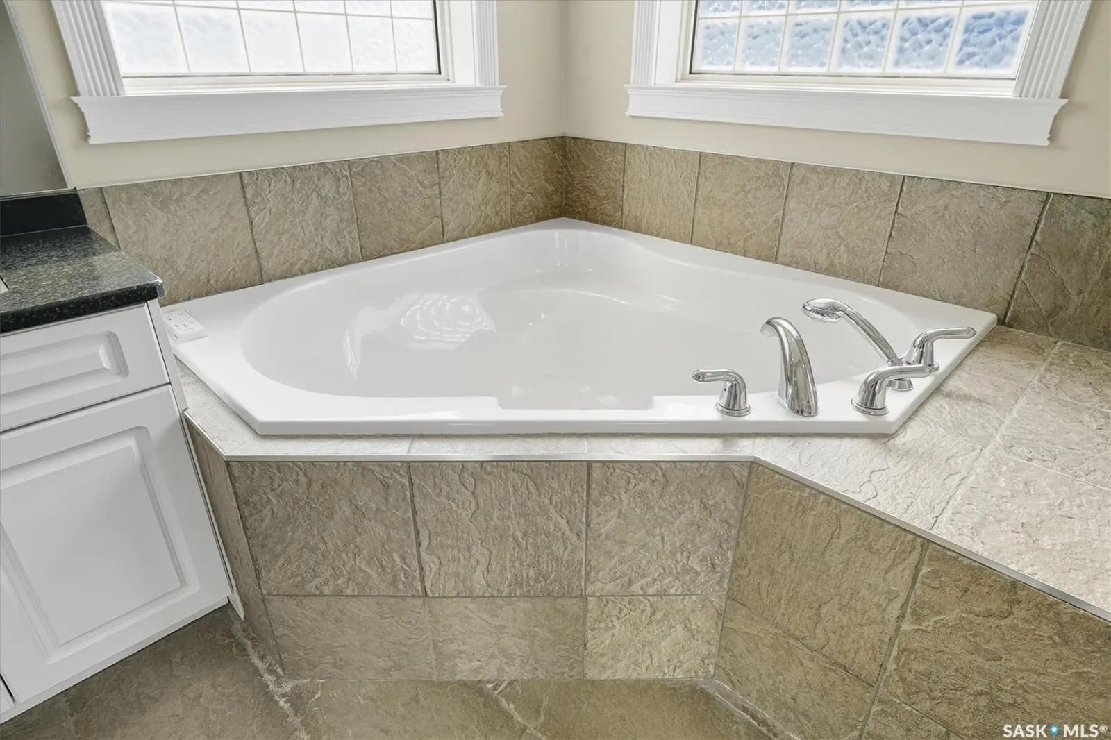 307 Beechmont LANE