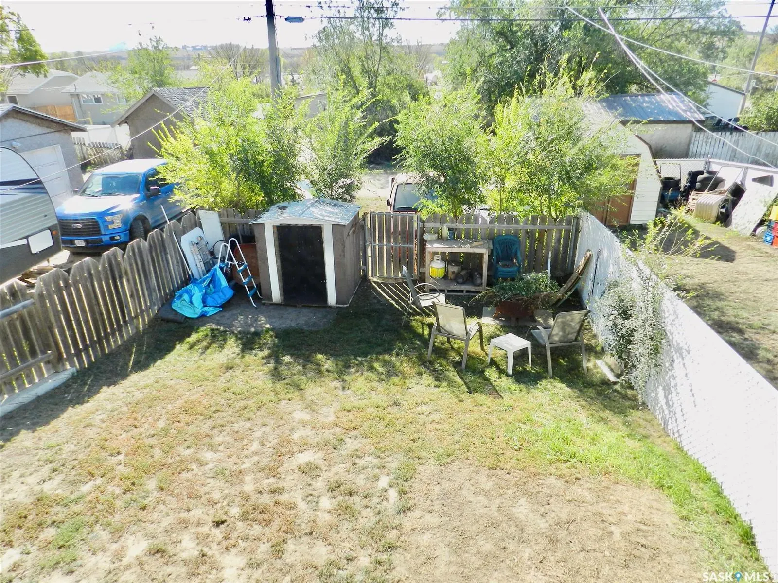 907 Ominica STREET E