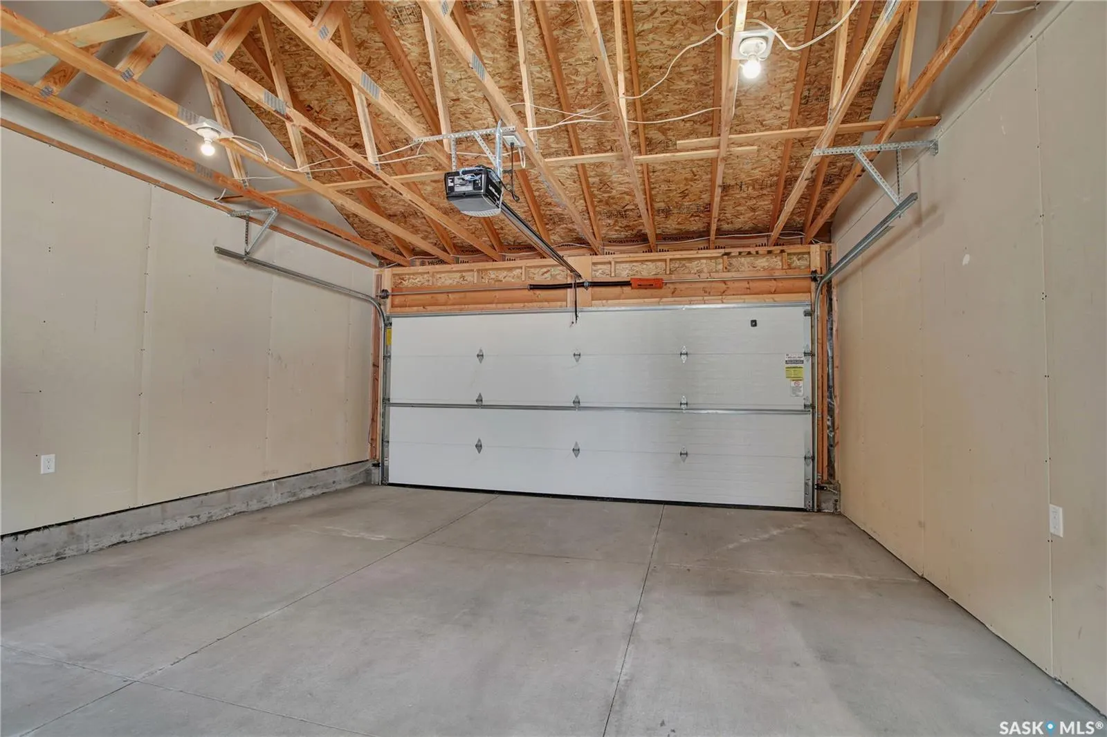 4166 Brighton CIRCLE