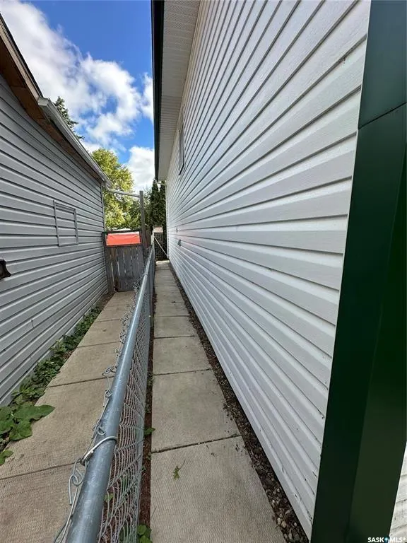 434 R AVENUE S