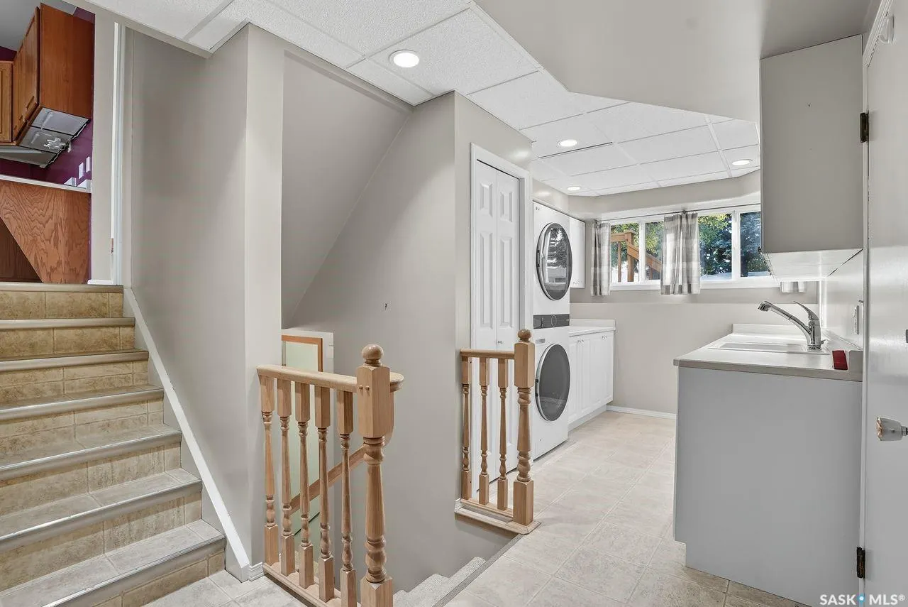 515 GARRISON CRESCENT
