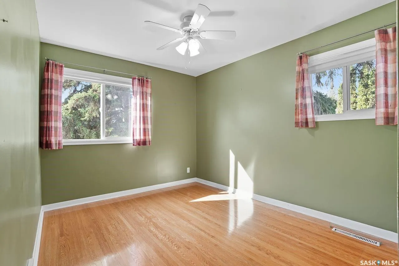 515 GARRISON CRESCENT