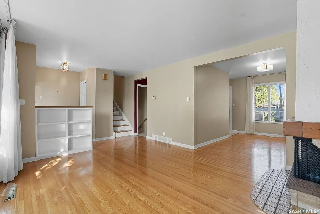 515 GARRISON CRESCENT