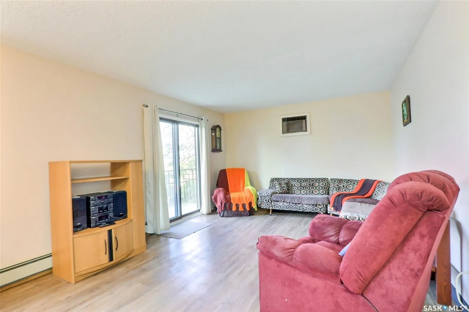 54 19th STREET E, #102