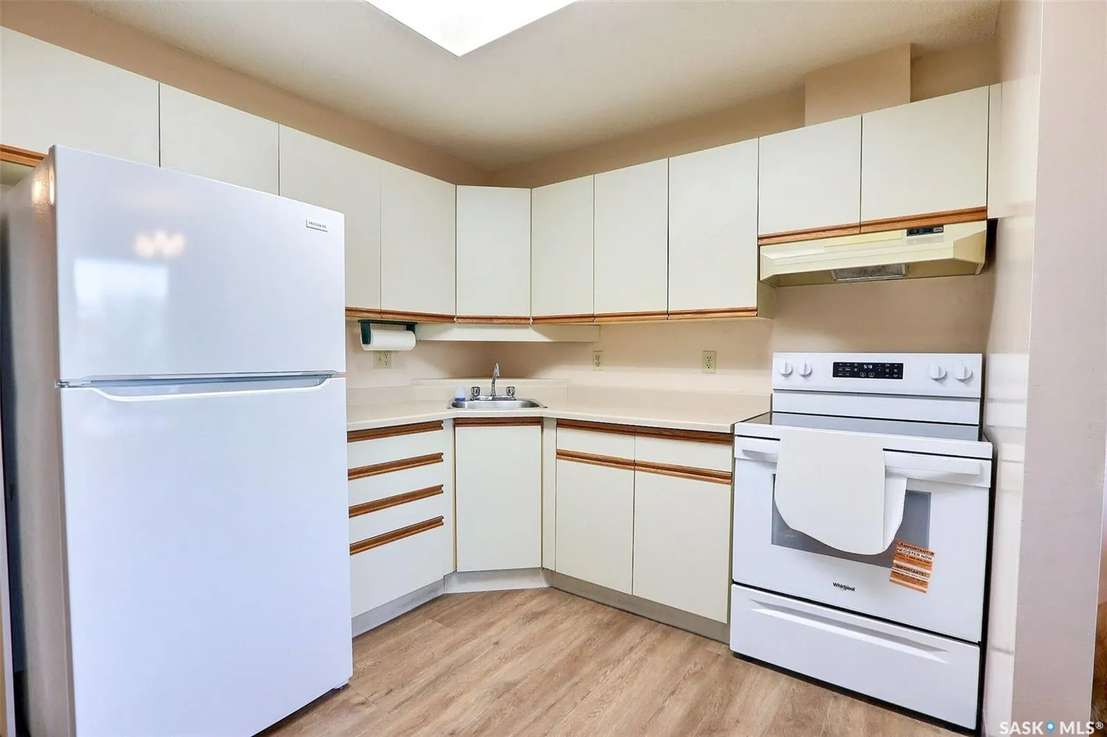 54 19th STREET E, #102