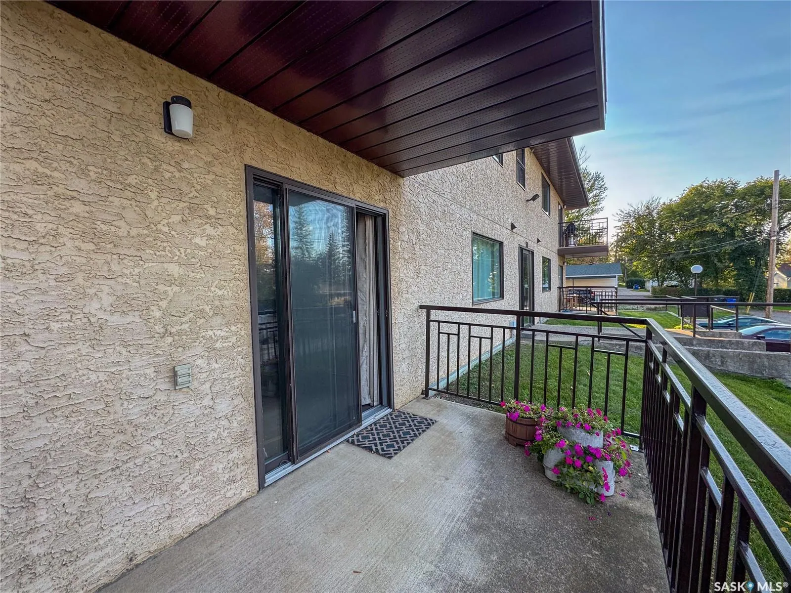 54 19th STREET E, #102