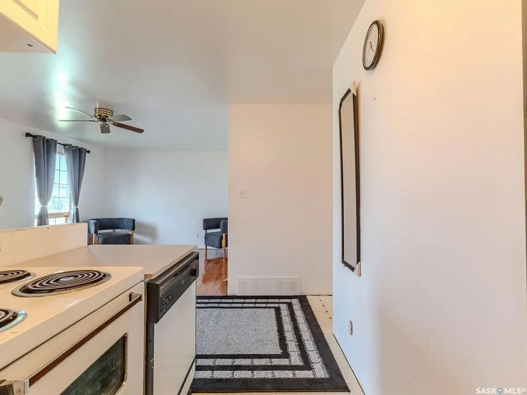 90 2nd STREET