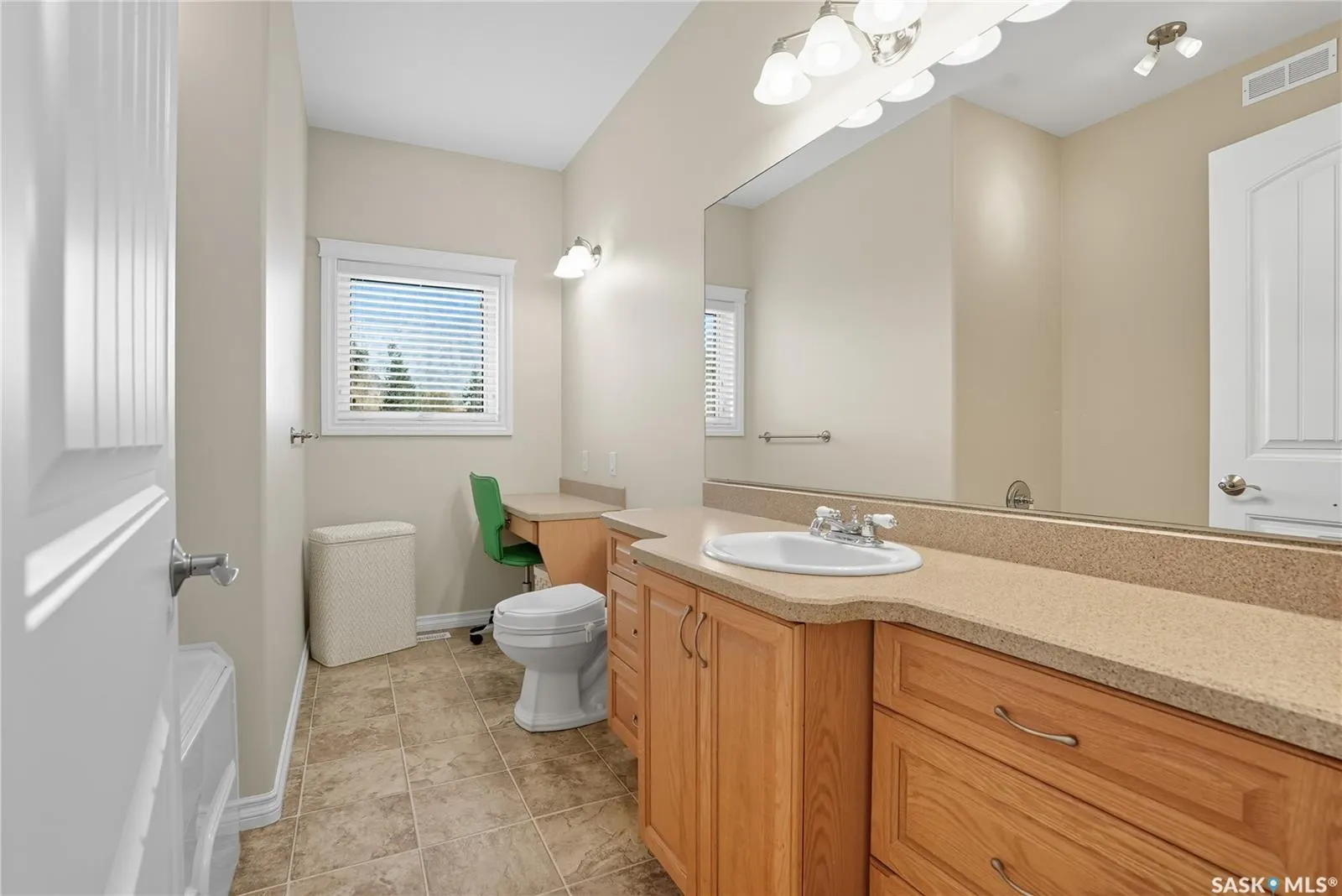 119 Aspen CRESCENT