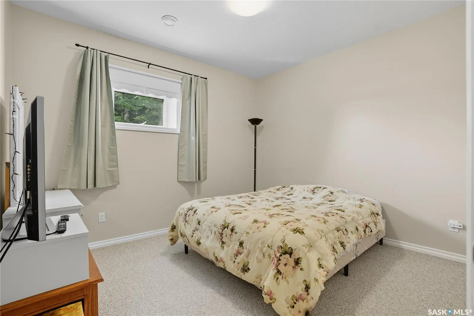 119 Aspen CRESCENT